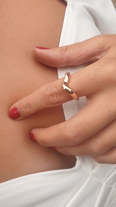 Ay Gümüş Kadın Roze İtalyan Trend Yeni Model Yüzük 925 Ayar Gümüş Ay Gümüş Kadın Roze İtalyan Trend Yeni Model Yüzük 925 Ayar Gümüş