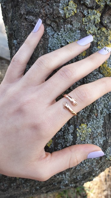 Ay Gümüş Kadın Roze Sarılan Eller Yüzük 925 Ayar Gümüş