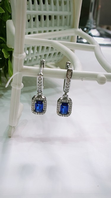 Ay Gümüş Kadın Safir Taşlı Zirkon Baget Küpe 925 Ayar Gümüş