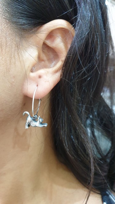 Ay Gümüş Kadın Kedi  Figürü Özel Tasarım Küpe 925 Ayar Gümüş