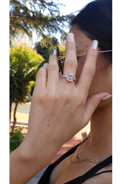 Ay Gümüş Kadın  Zirkon Baget Tektaş Yüzük 925 Ayar Gümüş