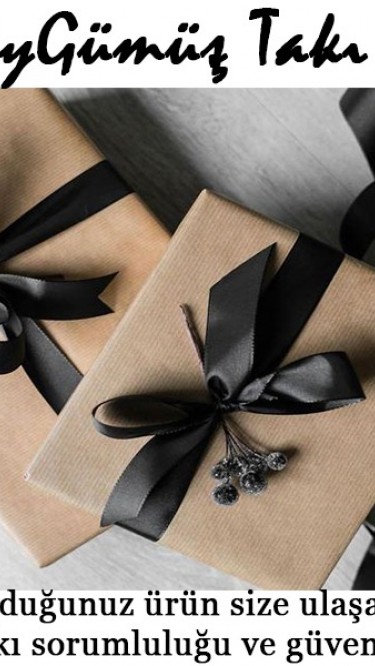 Ay Gümüş Kadın Tasarım Firuze Kedi Ailesi Figürlü Kolye 925 Ayar Gümüş Ay Gümüş Kadın Tasarım Firuze Kedi Ailesi Figürlü Kolye 925 Ayar Gümüş